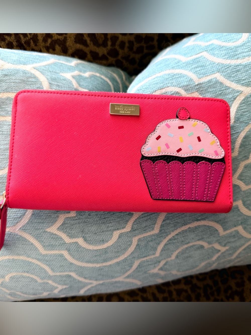 Kate Spade Take The Cake Leather Zip Around Wallet New Condition